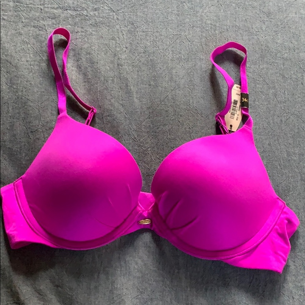 NWT Victoria’s Secret T shirt Push Up Bra 34C